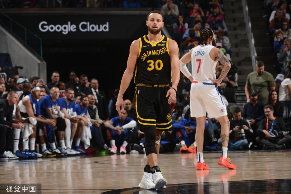 在竞技场上 在竞技场上