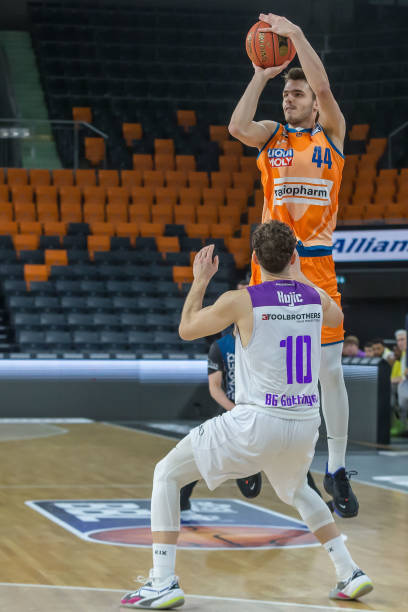 他在RB莱 他在RB莱